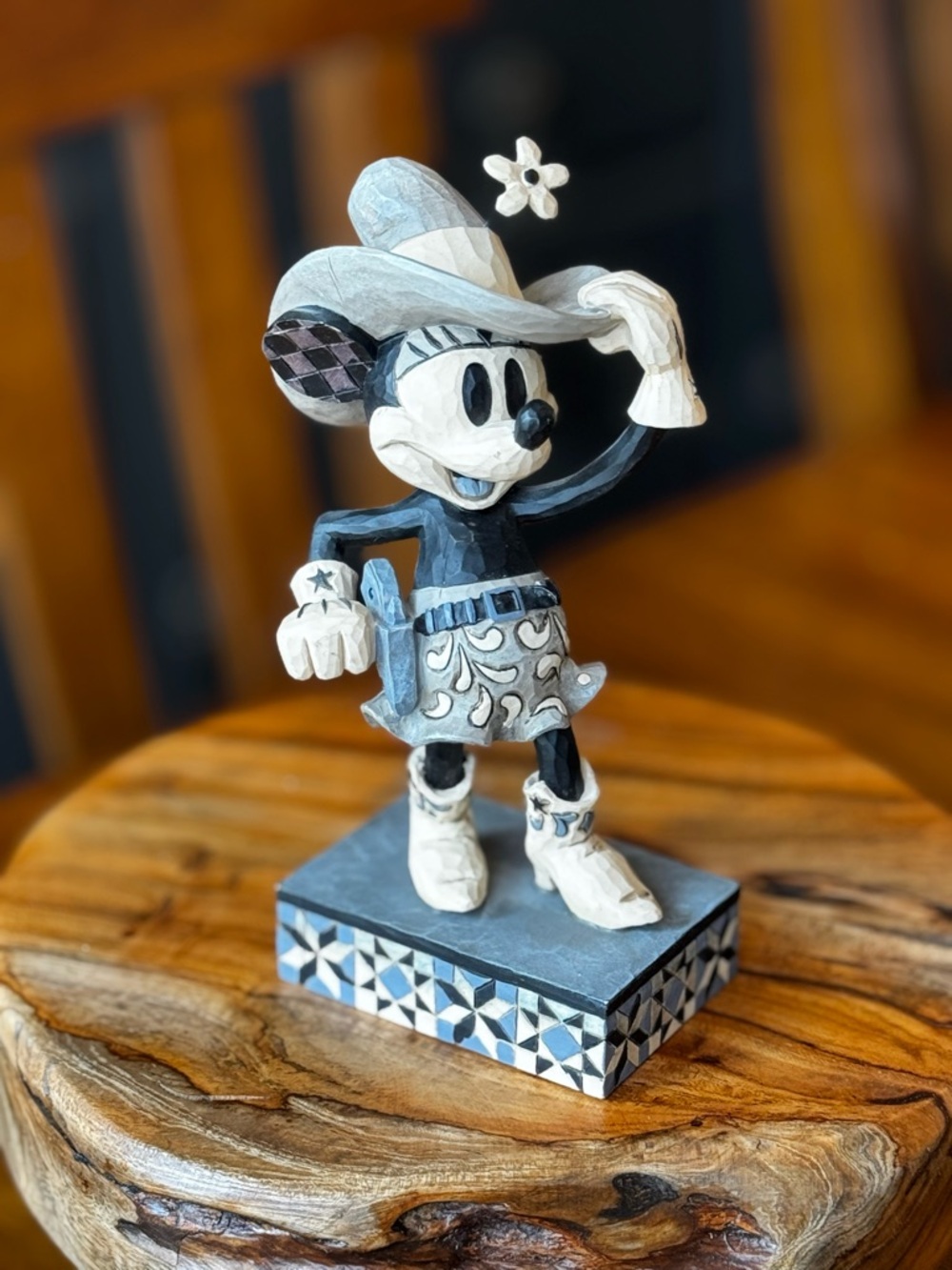 Jim Shore Walt Disney Traditions Cutest Cowgirl Figurine Minnie Mouse 6"